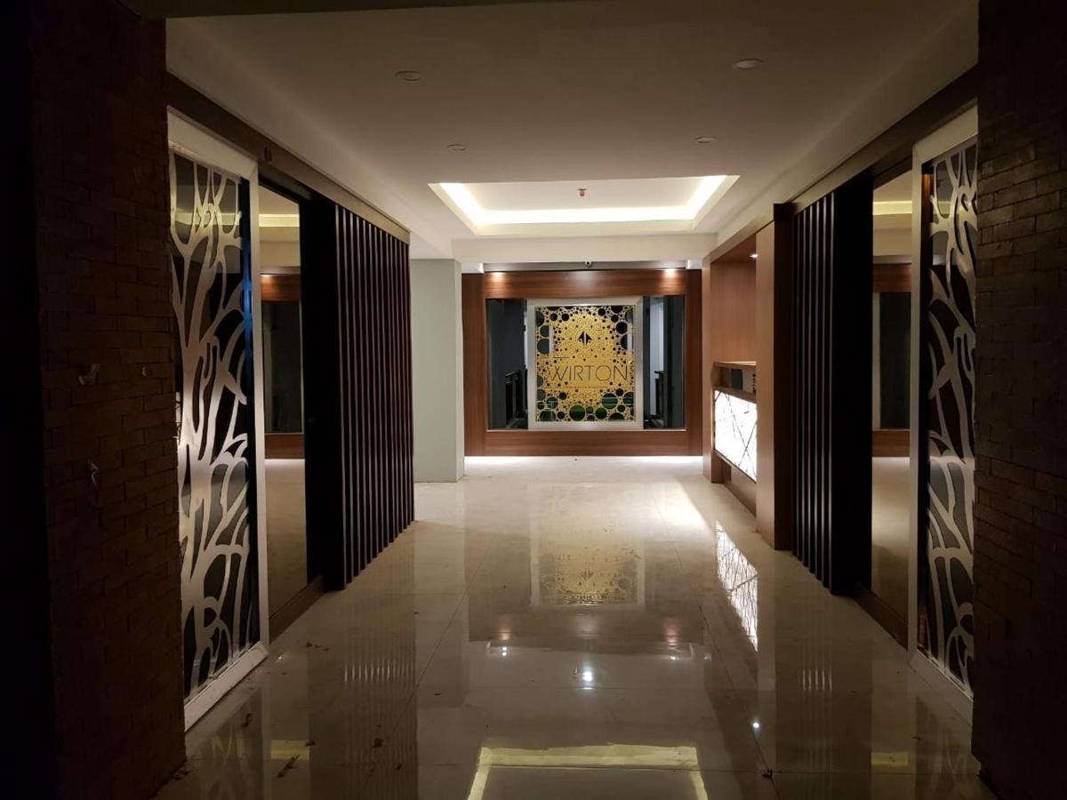 فندق Wirton Seminyak دنباسار المظهر الخارجي الصورة